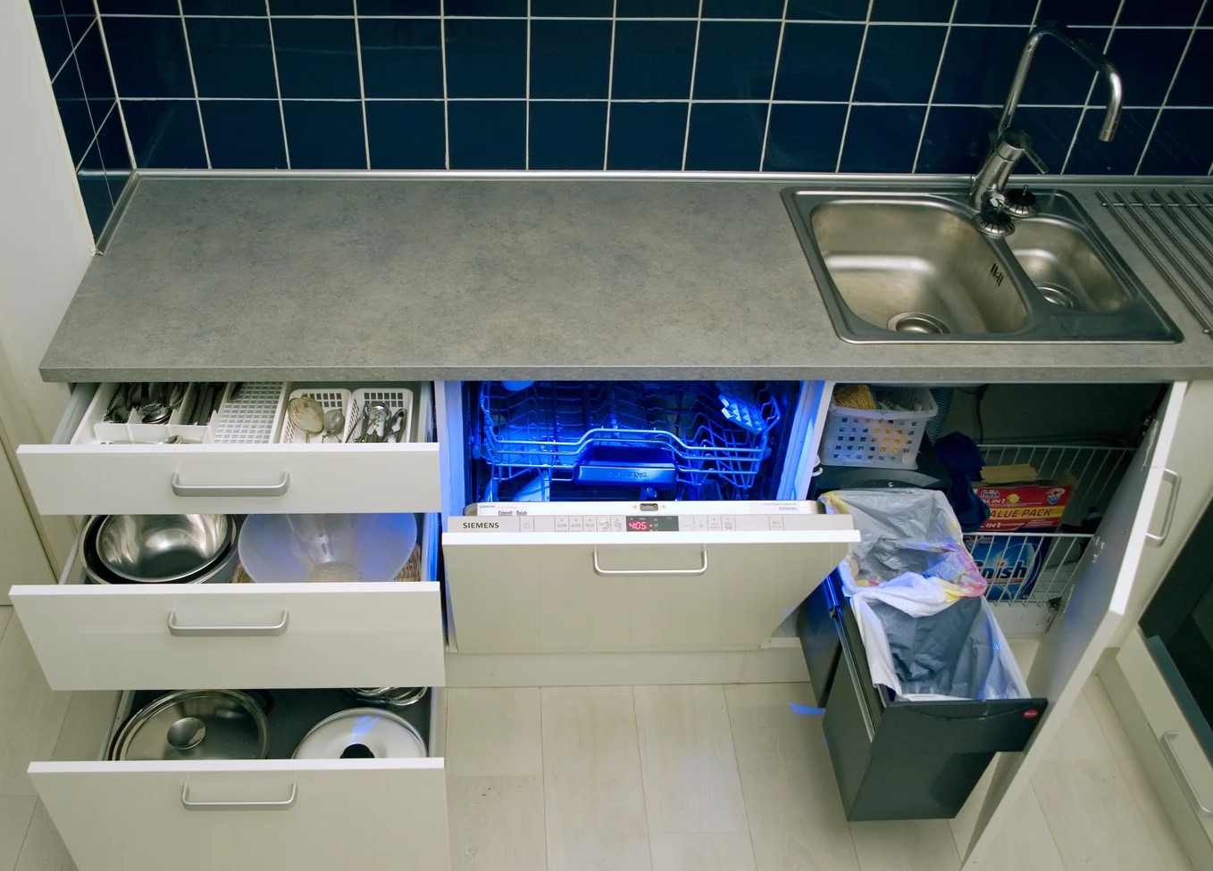 Dishwasher Leak Cleanup in Long Beach, CA